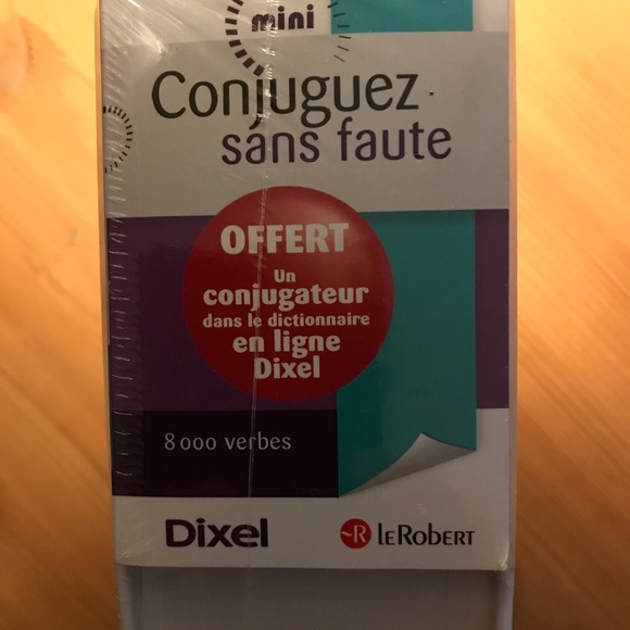 New unopened hardcover Dixel French dictionary (still in cellophane wrapping) - Picture 3 of 4